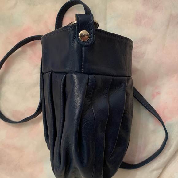Vera Pelle Italian Leather Navy Crossbody Purse - Picture 8 of 11